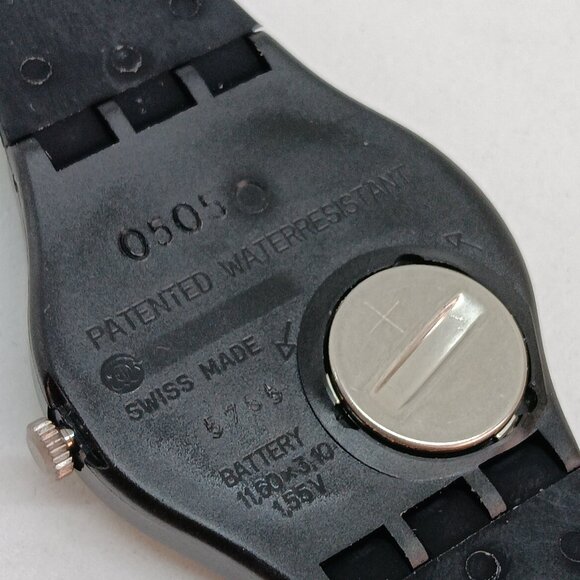 VINTAGE 1990 Swatch GB139 "Engineer" 34mm Swiss Watch STRAP SPLIT - Picture 7 of 10